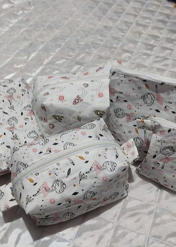 Beyaz Baskılı Kadın Makyaj Çantası - Görsel 9