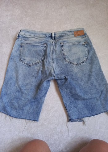 Yırtık Detaylı Gri Mavi Kadın Kot Şort - Görsel 7