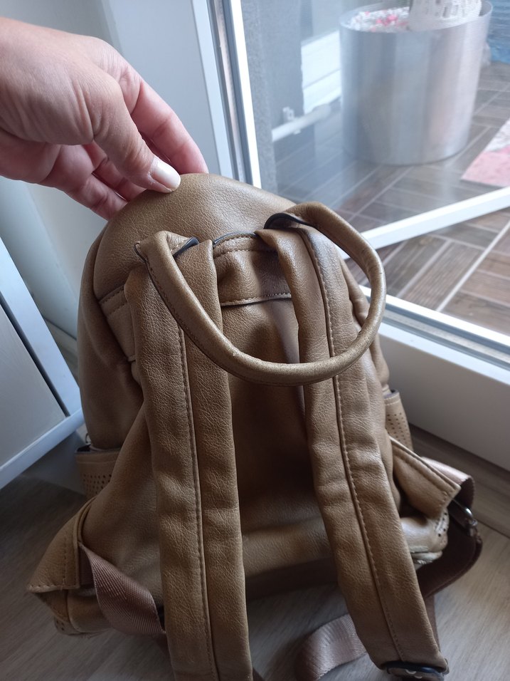 Getcho Marka Koyu bej Deri Sırt Çantası, Tokalı, Vintage - Görsel 2