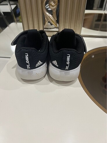 21 Beden siyah Renk Orjinal Adidas bebek spor