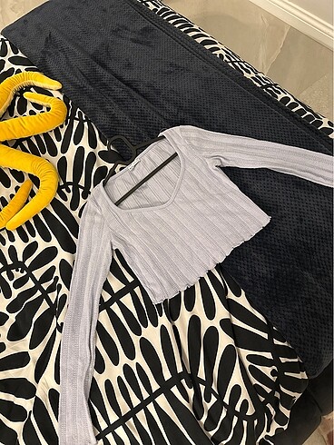 Bershka uzun kollu crop