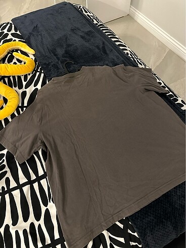 l Beden H&M tshirt