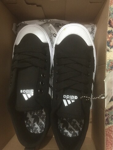 Adidas Spor ayakkabı
