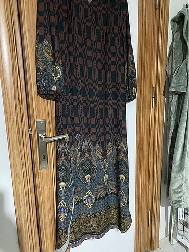 38 Beden çeşitli Renk Batik elbise