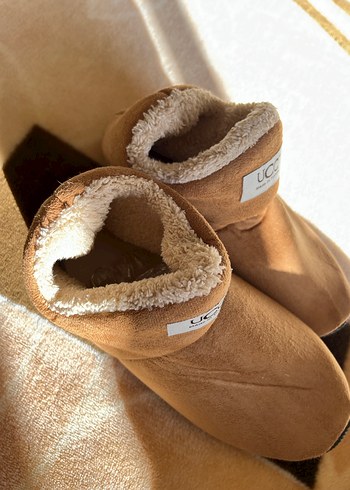 Ugg 37