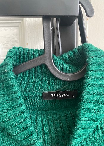 Kadın Yeşil  Boğazlı Kazak - Görsel 3