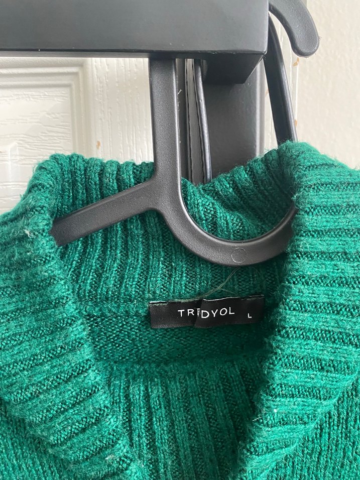 Kadın Yeşil  Boğazlı Kazak - Görsel 3