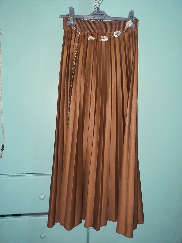 Kadın Bej Piliseli Uzun Etek - Görsel 3