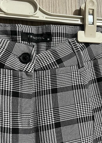 Kadın Gri Kareli Kemerli Kumaş Pantolon - Görsel 3