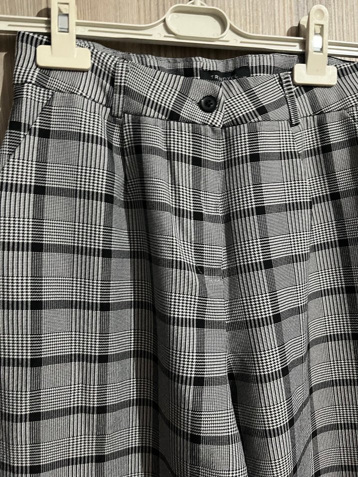 Kadın Gri Kareli Kemerli Kumaş Pantolon - Görsel 2