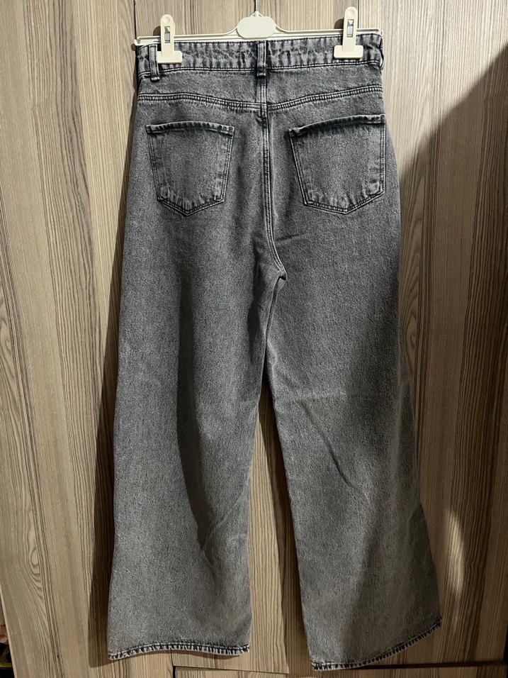 Gri Bol Kesim Denim Kadın Pantolon - Görsel 4