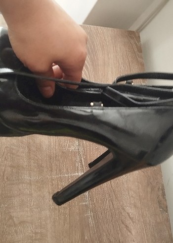 36 Beden Siyah Rugan Goth Topuklu Kadın Ayakkabı