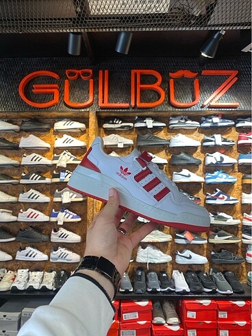 Adidas forum low
