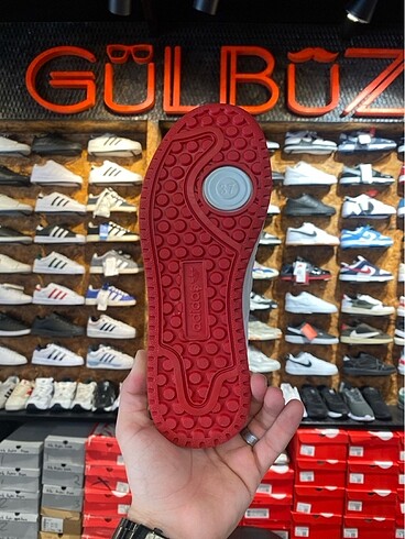 37 Beden kırmızı Renk Adidas forum low