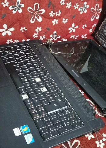 Siyah Renkli Dizüstü Bilgisayar - Görsel 2