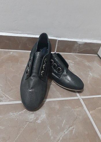 Kadın Siyah Deri Goth Tokalı Klasik Topuklu Ayakkabı