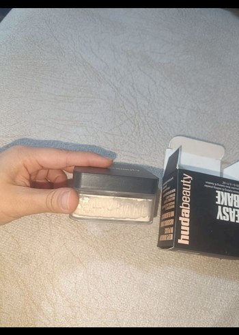 huda beauty pudra - Görsel 2