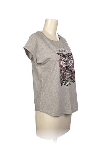 LC Waikiki LC Waikiki T-shirt %70 İndirimli.
