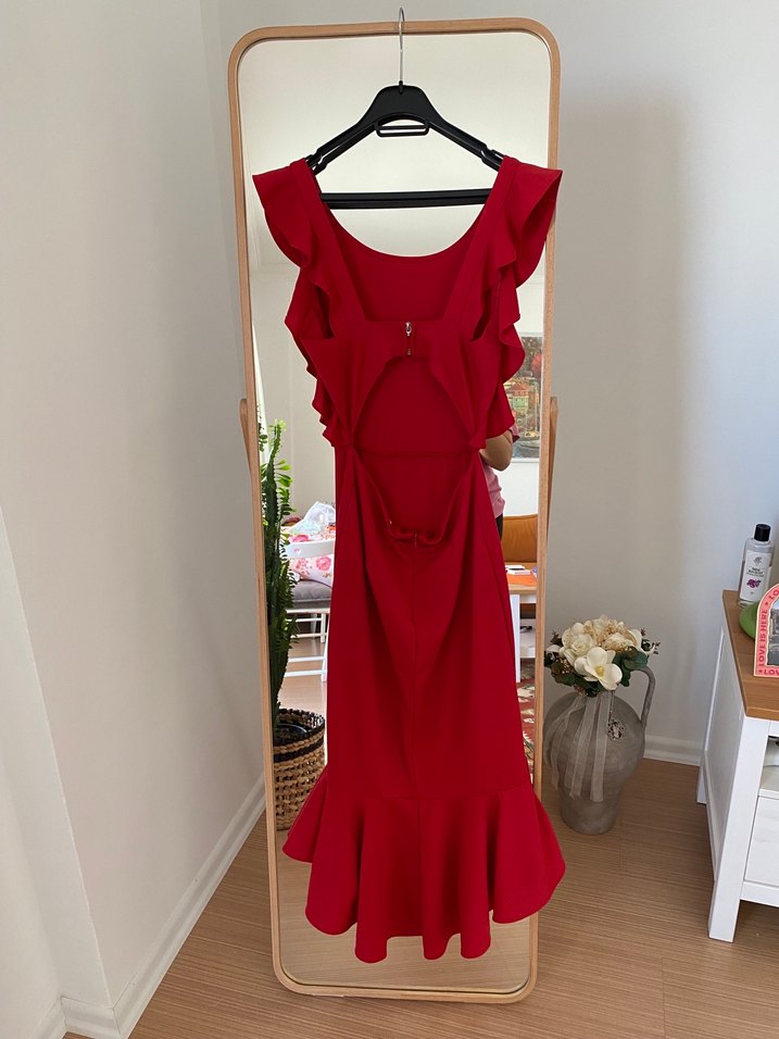 Kırmızı Uzun Fırfırlı Kolsuz Elbise - Görsel 2