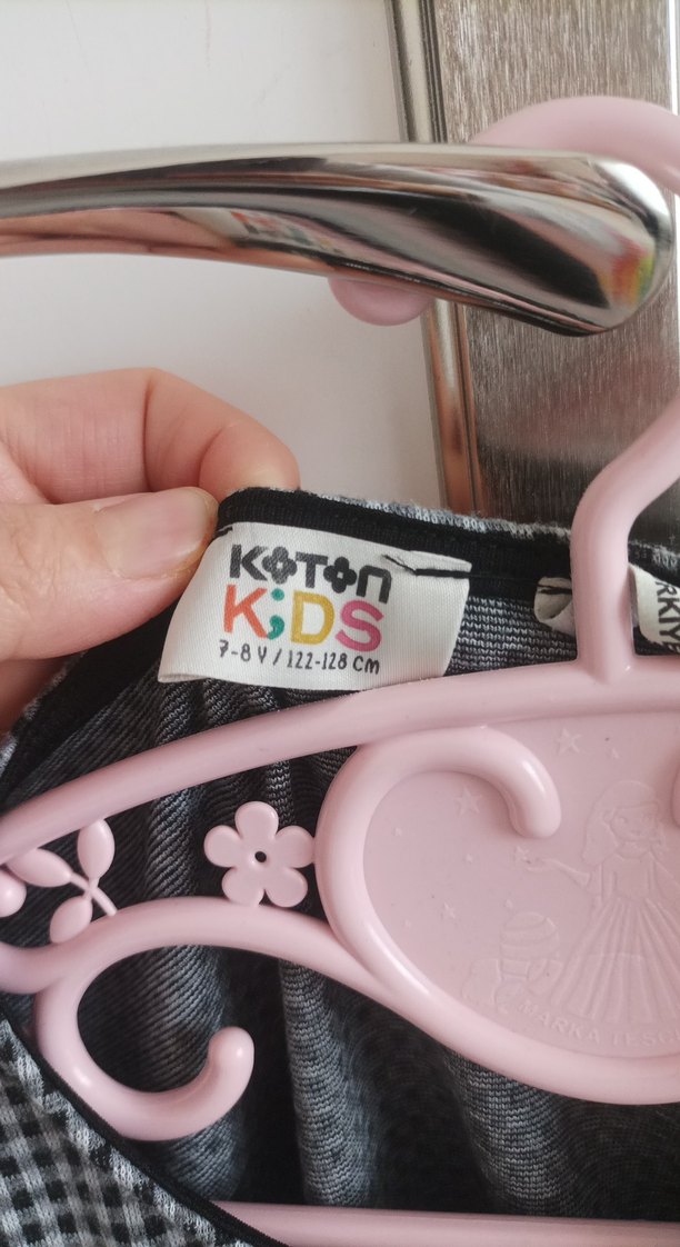 Gri Düğmeli Kız Elbisesi - Görsel 2