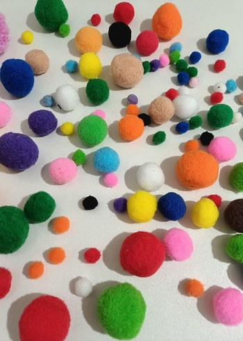 Renkli Peluş Ponpon Topları - Görsel 3