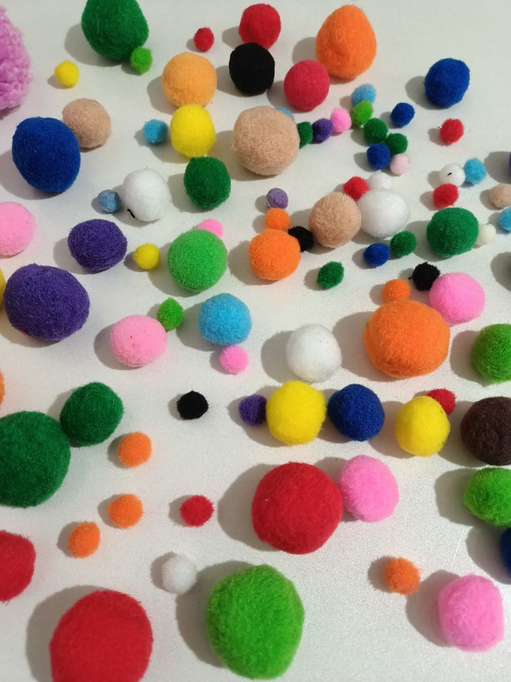 Renkli Peluş Ponpon Topları - Görsel 3