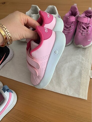 Adidas çocuk ayakkabısı