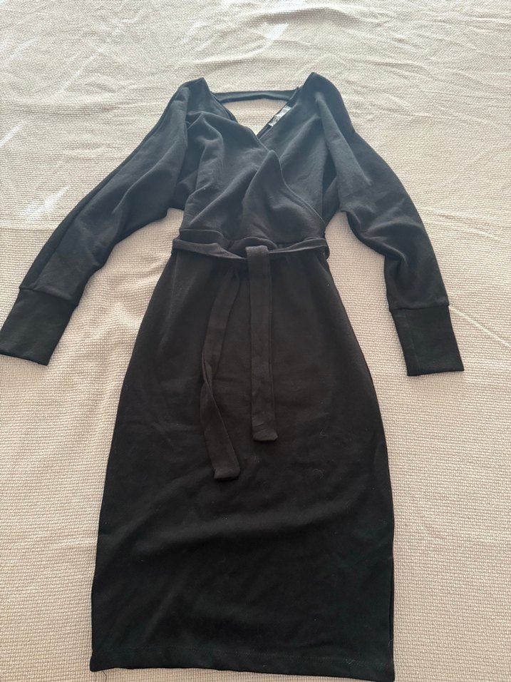 Uzun Kollu Siyah Kemerli Triko Elbise - Görsel 2