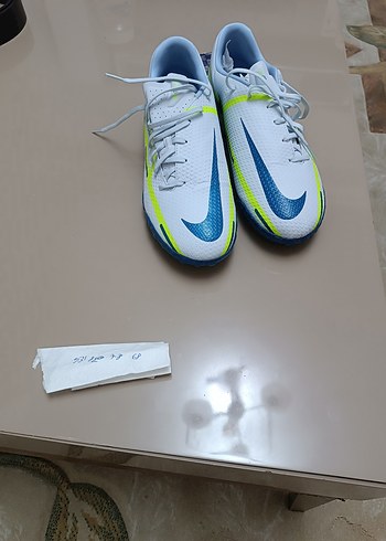44 Beden beyaz Renk Nike phantom Erkek Beyaz halı saha ayakkabısı