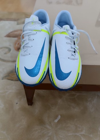 Nike phantom Erkek Beyaz halı saha ayakkabısı