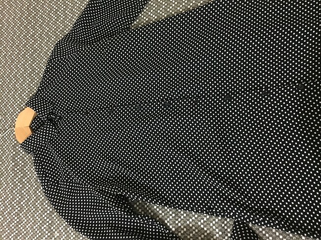 40 Beden siyah Renk Benekli Tunik