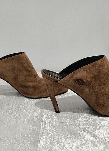 Roger Vivier Roger viviev