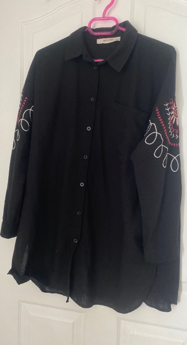 Nakışlı Siyah Uzun Kollu Bluz - Görsel 4