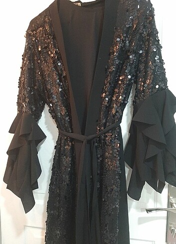38 Beden siyah Renk Pullu abaya