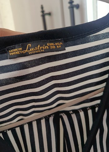 V Yaka Çizgili Pilili Kadın Gömlek - Görsel 3