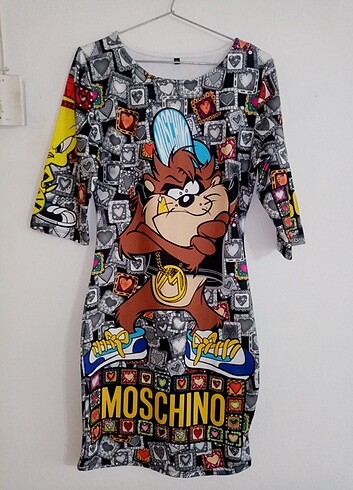Moschino Elbise