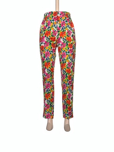 Zara Kumaş Pantolon %70 İndirimli.