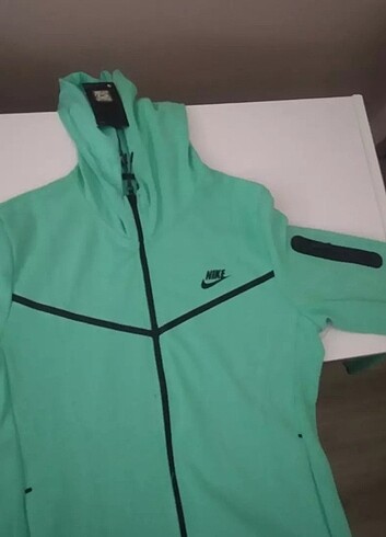 Nike Nike tech