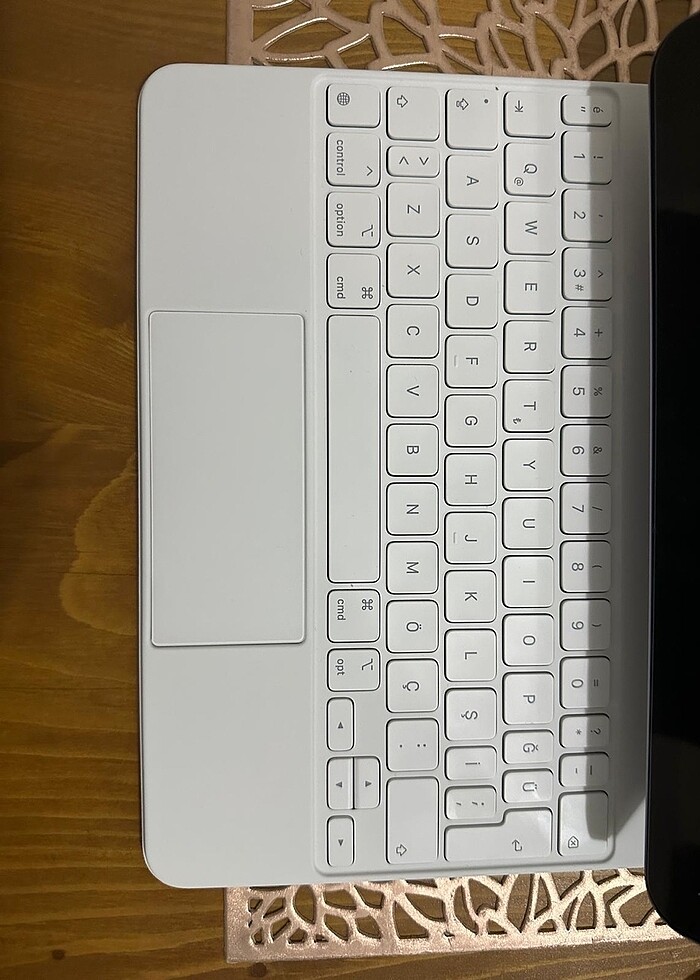 İpad magic keybord - Görsel 2