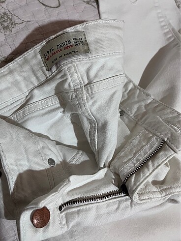 Zara Kot Jean