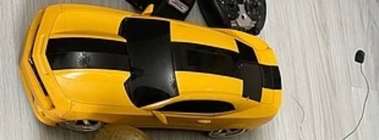  Sarı araba