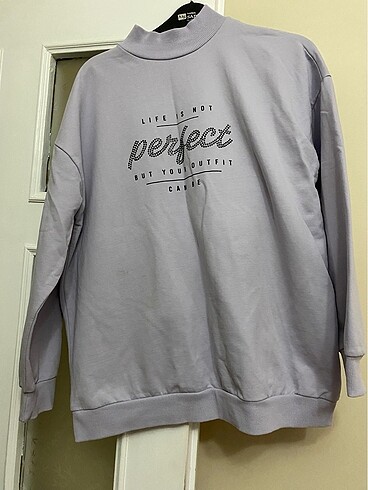Lila sweatshirt