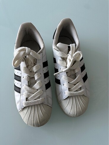 Adidas superstar