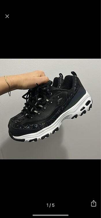 Skechers