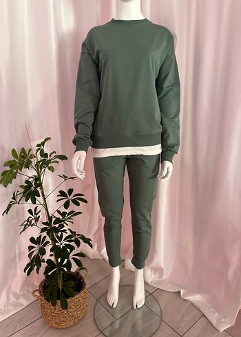 Sweatshirt ve Eşofman Takımı - Görsel 3