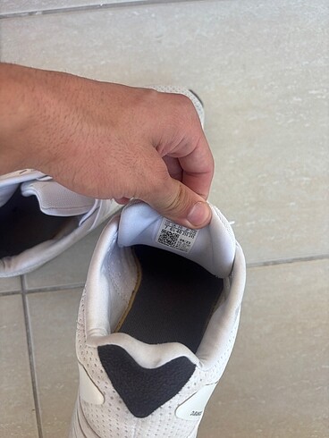 40 Beden beyaz Renk Adidas Erkek Spor Ayakkabı