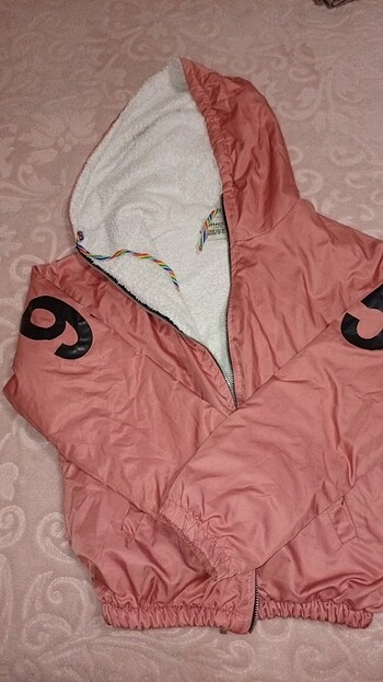 Kapşonlu mevsimlik mont - Görsel 5