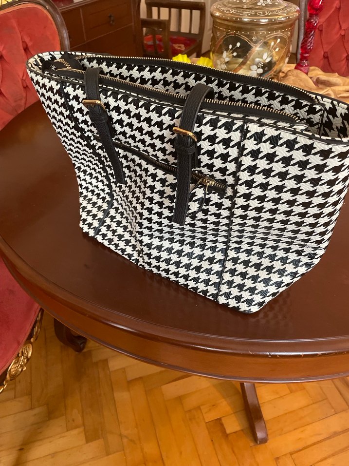 Zincir Detaylı  Ekose Kadın Çanta - Görsel 3