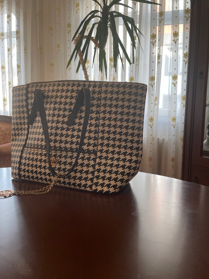 Zincir Detaylı  Ekose Kadın Çanta - Görsel 2