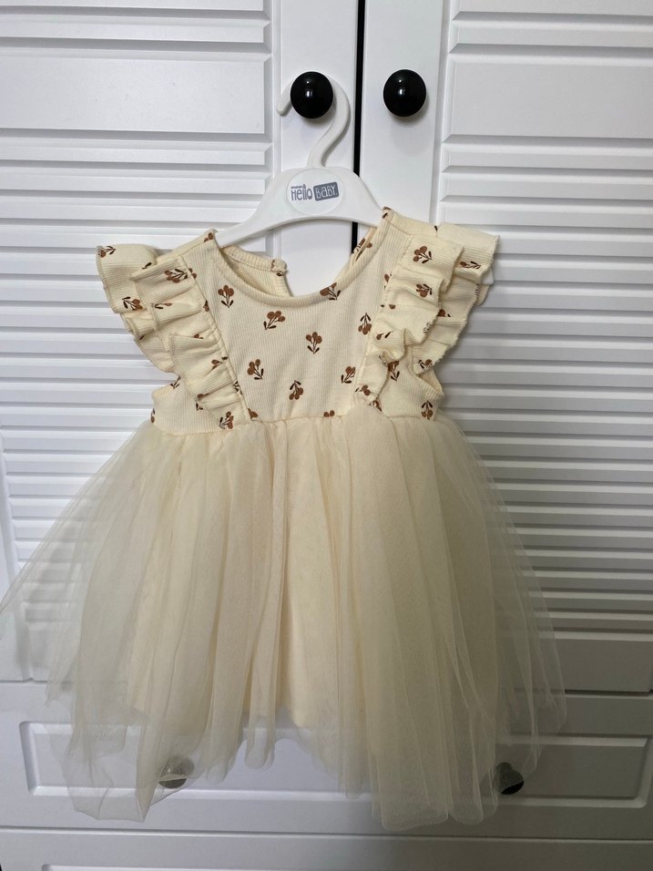 Kız Çocuk Fırfırlı Beyaz Nakışlı Elbise - Görsel 2